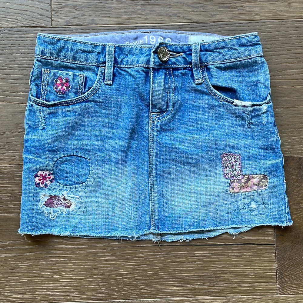 GAP Kids Size 8 Denim Patchwork Skirt Button Zipper front Adjustable Waist
